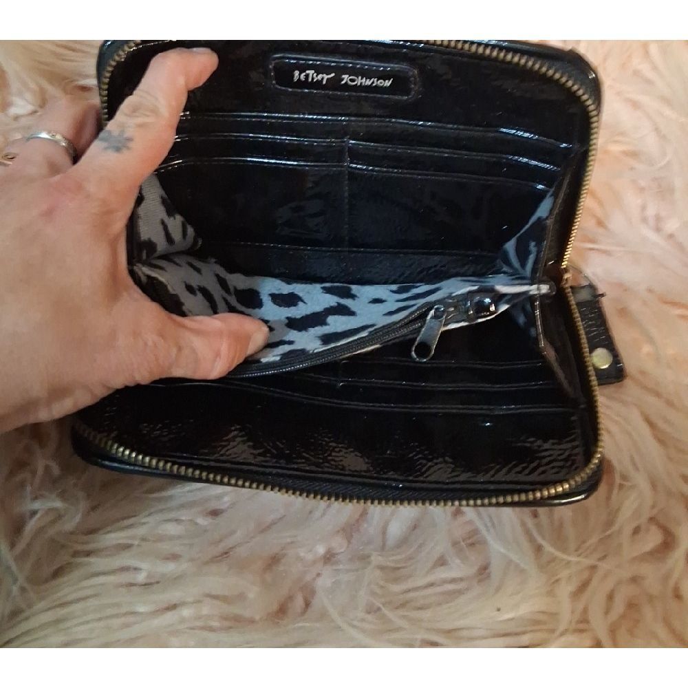Betsey Johnson Glittering Black Sequin Clutch - Picture 5 of 9